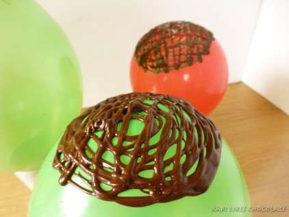 Como hacer nidos de chocolate con globos